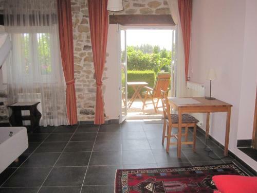 Hostal Infincavacations Chalet Y Apartamentos