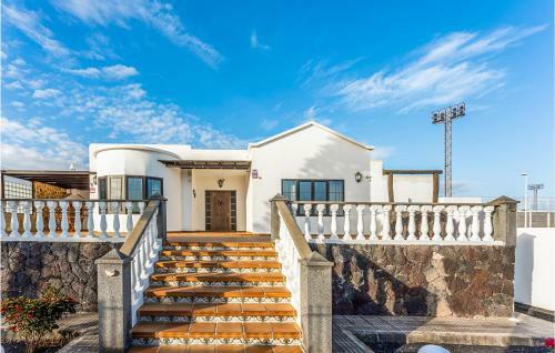 Awesome Home In San Bartolom� With 3 Bedrooms
