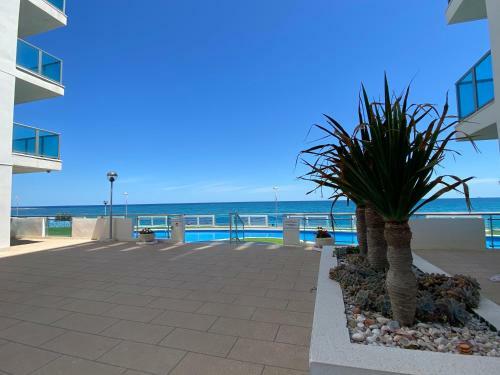 Magnificent Apartment With Stunning Sea Views