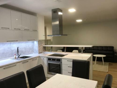 Sarajevo Airport Apartments, Saa