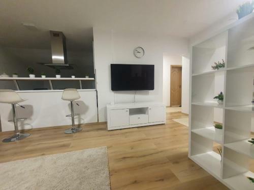 Sarajevo Airport Apartments, Saa