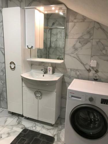 Sarajevo Airport Apartments, Saa
