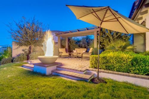 Luxurious Waterfront Oasis With Fire Pit Bbq!! Home