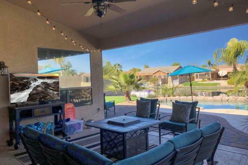 Lakefront Chandler House With Backyard Oasis!