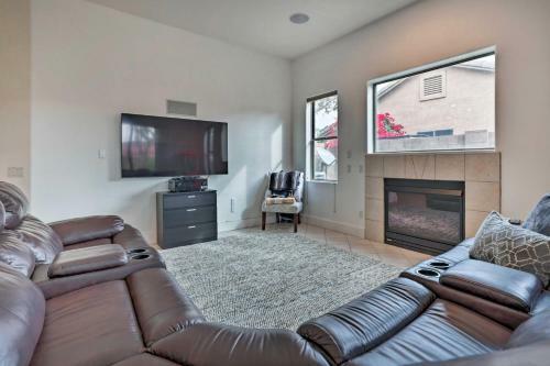 Spacious Chandler Sanctuary With Pool And Yard!