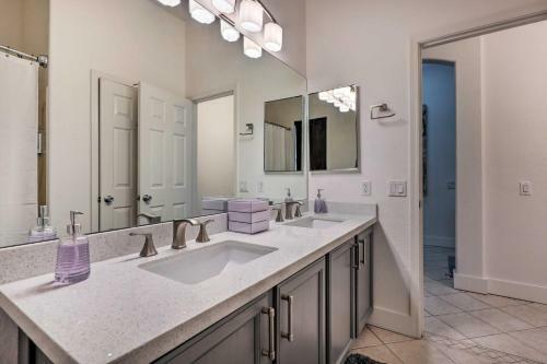 Spacious Chandler Sanctuary With Pool And Yard!