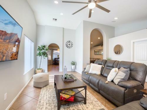 Chandler Earhart Home