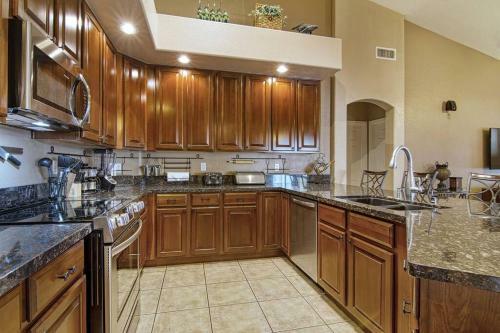 Crescent - Stunning Lake View With Pool, Bbq And Sunsets
