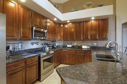 Crescent - Stunning Lake View With Pool, Bbq And Sunsets