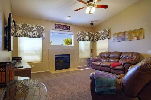 Crescent - Stunning Lake View With Pool, Bbq And Sunsets