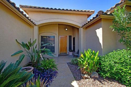 Crescent - Stunning Lake View With Pool, Bbq And Sunsets