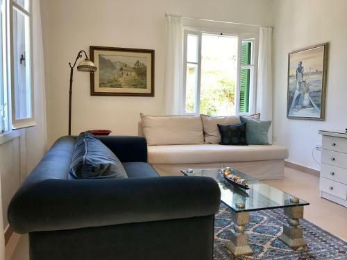 Bed & Breakfast Avgi's Home