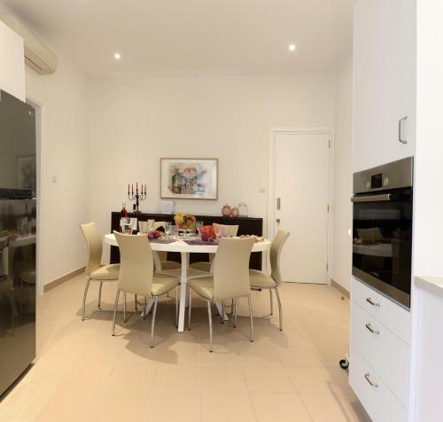 Bed & Breakfast Avgi's Home