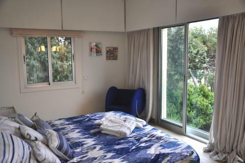 Aurora Beach Apartment (luxury 3bedroom)