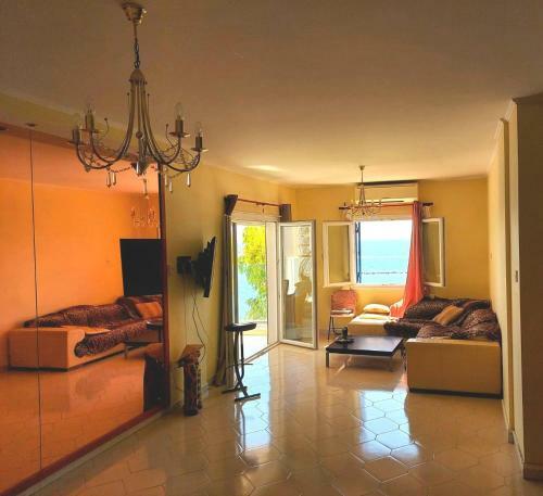 Beachfront Suites - Best Location Peaceful Green Place