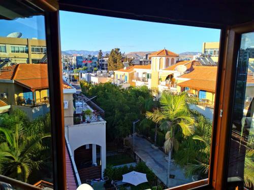 Beachfront Suites - Best Location Peaceful Green Place