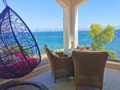 Beachfront Suites - Best Location Peaceful Green Place