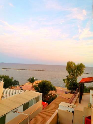 Beachfront Suites - Best Location Peaceful Green Place