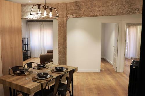 Apartamento �tico Industrial C�ntrico. Reformado. Aire Acond, Wifi