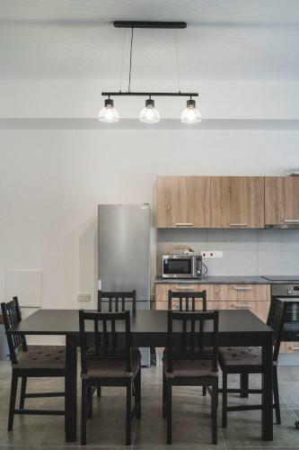Stelios Place - 3 Bedroom Apartment