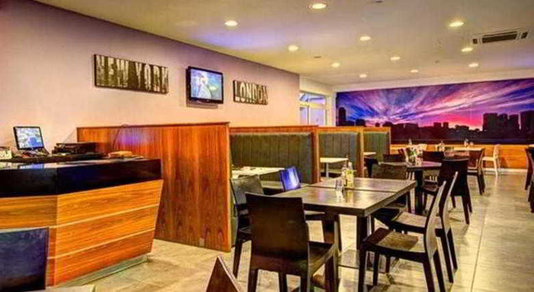 Aparthotel Sunny Coast Resort & Spa