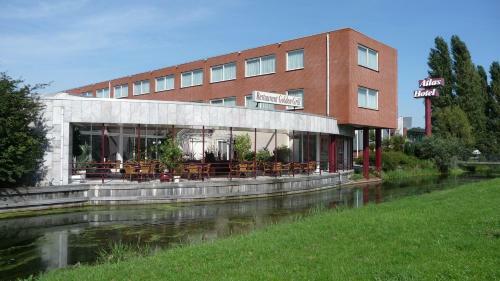 Atlas Hotel Holiday