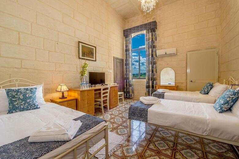 Hostal Point De Vue