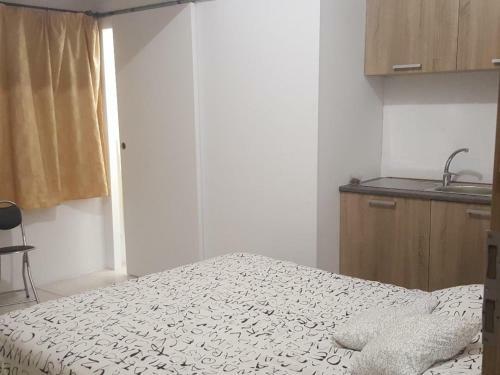 Hostal Private Detached Room