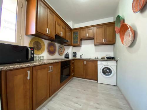 Charming Old City Apartment