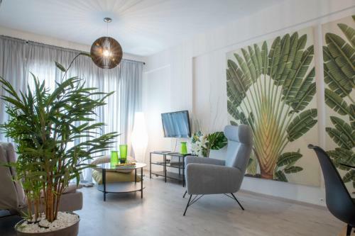 Charming Old City Apartment