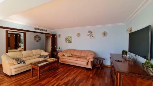 Limassol Villa By The Sea