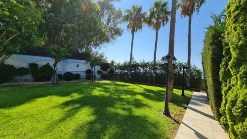 Limassol Villa By The Sea