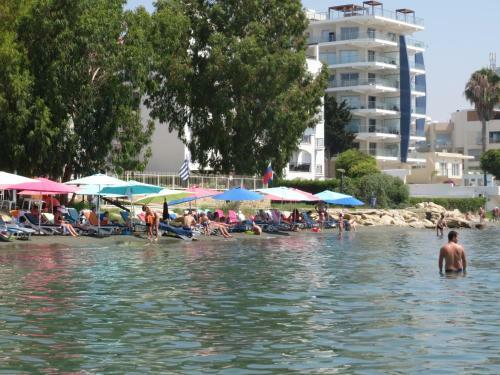 Apartamento Lordos Sea Front-private Flat On The Beach