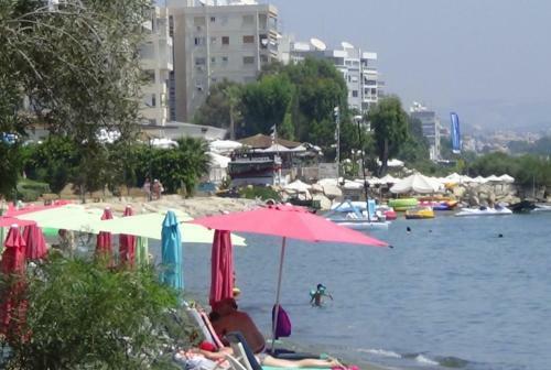 Apartamento Lordos Sea Front-private Flat On The Beach