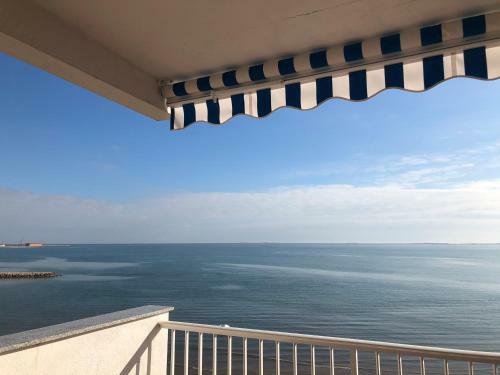 Apartamento En Primera L�nea De Mar