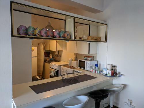 Fantastic 1 Bed Apartment Opposite 4 Seasons Limassol