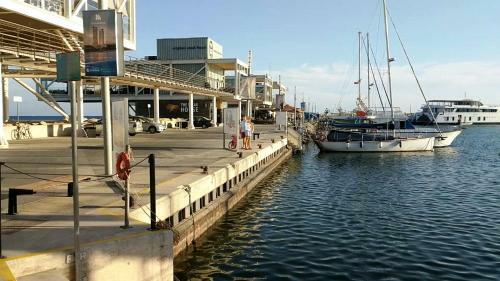 Fantastic 1 Bed Apartment Opposite 4 Seasons Limassol