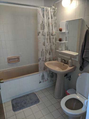 Fantastic 1 Bed Apartment Opposite 4 Seasons Limassol