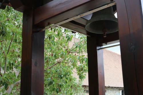 Tsangaris House In Action