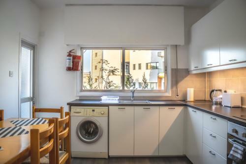 Amathus Luxury Holiday Apartment