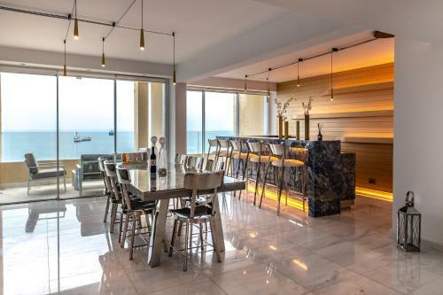 Luxurious Sea Front Three Bedroom Apartment