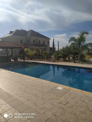Villa Maos' Luxury House