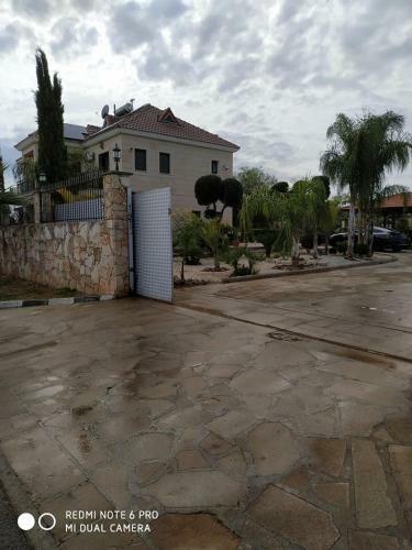 Villa Maos' Luxury House