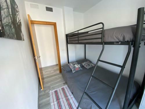 Simancas. Apartamento En Zona Privilegiada