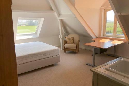 Gastenhuis Prachtige Historische Vierkant Hoeve