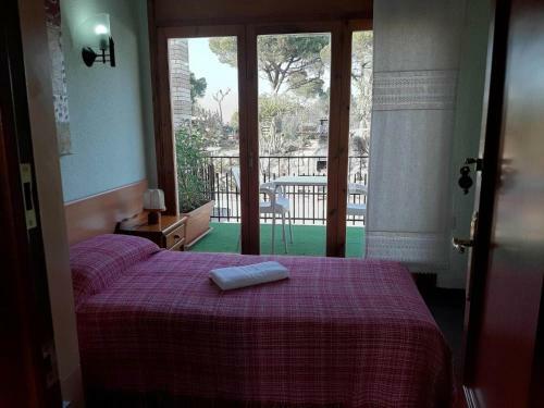 Hostal Habitaciones En Villa Coliving Casa Rural