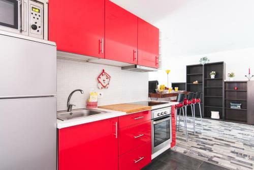 Home2book Stunning Apartment San Bartolom�