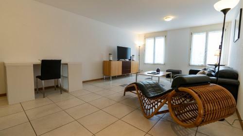 Hine Adon Aparthotel