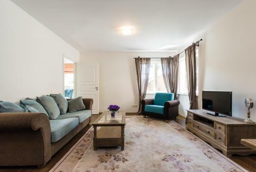 Lahe Apartment