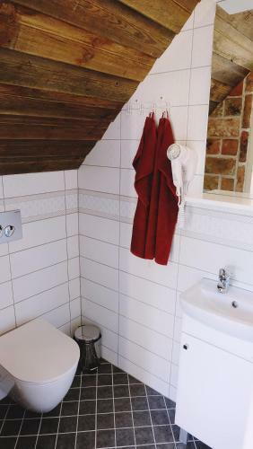 �htu Apartments